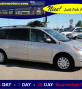 toyota sienna 2007 silver van le gasoline 6 cylinders front wheel drive automatic 56001