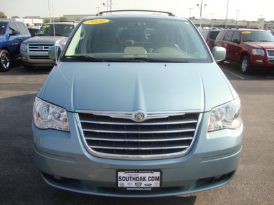 chrysler town country 2010 lt  blue van touring gasoline 6 cylinders front wheel drive automatic 60443