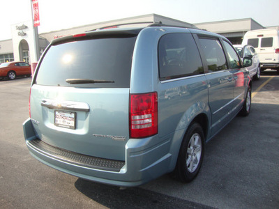 chrysler town country 2010 lt  blue van touring gasoline 6 cylinders front wheel drive automatic 60443