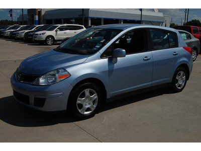 nissan versa 2010 blue hatchback 1 8 s gasoline 4 cylinders front wheel drive automatic 77090