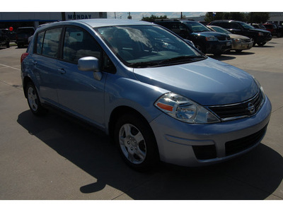 nissan versa 2010 blue hatchback 1 8 s gasoline 4 cylinders front wheel drive automatic 77090