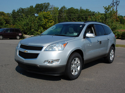 chevrolet traverse 2012 silver lt gasoline 6 cylinders all whee drive automatic 27330