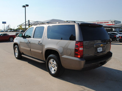 chevrolet suburban 2011 tan suv lt flex fuel 8 cylinders 2 wheel drive automatic 76087