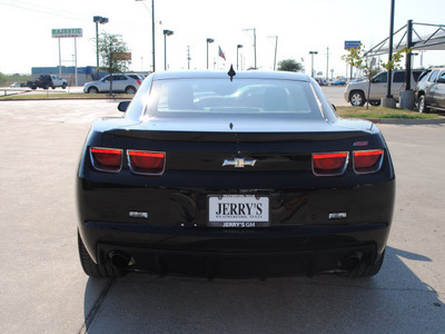 chevrolet camaro 2011 black coupe ss gasoline 8 cylinders rear wheel drive 6 speed manual 76087