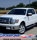ford f 150 2011 white lariat gasoline 6 cylinders 4 wheel drive automatic 62708