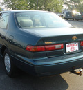toyota camry 1998 green sedan le gasoline 4 cylinders front wheel drive automatic with overdrive 43228