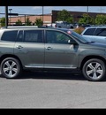 toyota highlander 2011 green suv limi gasoline 6 cylinders all whee drive 5 speed automatic 46219