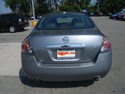 nissan altima 2009 gray sedan gasoline 4 cylinders front wheel drive automatic 46219