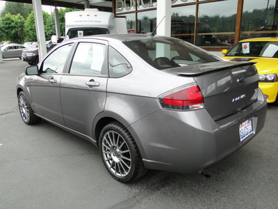 ford focus 2011 gray sedan sport ses gasoline 4 cylinders front wheel drive automatic 98032