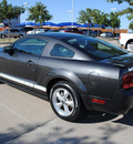 ford mustang 2009 grey coupe gasoline 6 cylinders rear wheel drive automatic 76205