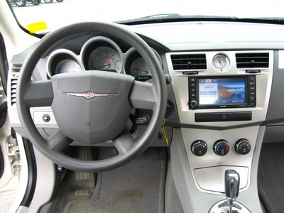 chrysler sebring 2008 white sedan touring flex fuel 6 cylinders front wheel drive automatic 45840