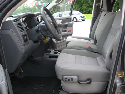 dodge ram pickup 1500 2007 gray 4x4 slt gasoline 8 cylinders 4 wheel drive automatic with overdrive 45840