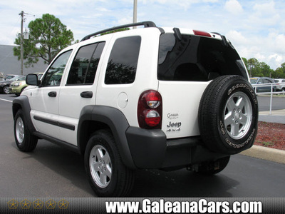 jeep liberty 2006 whi suv sport gasoline 6 cylinders 4 wheel drive not specified 33912