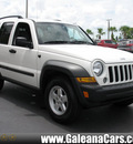 jeep liberty 2006 whi suv sport gasoline 6 cylinders 4 wheel drive not specified 33912