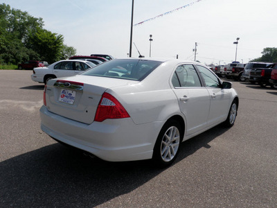 ford fusion 2010 white sedan sel gasoline 4 cylinders front wheel drive automatic with overdrive 55321
