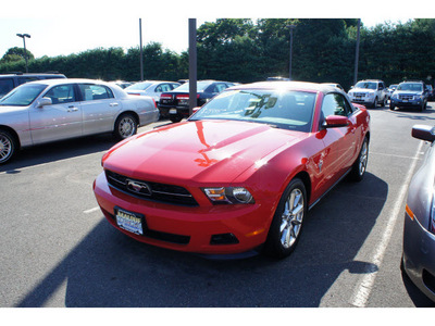 ford mustang 2011 red v6 premium gasoline 6 cylinders rear wheel drive automatic with overdrive 08902