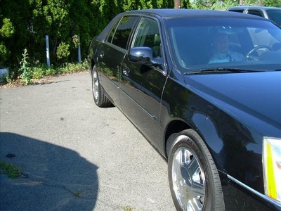 cadillac dts 2007 black sedan lomousine v8 4 speed automatic 07507