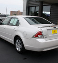 ford fusion 2009 white sedan se gasoline 4 cylinders front wheel drive automatic 07735