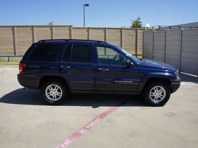 jeep grand cherokee 2004 blue suv laredo gasoline 6 cylinders 4 wheel drive automatic with overdrive 76108