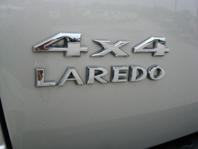 jeep grand cherokee 2010 gray suv 4x4 laredo gasoline 6 cylinders 4 wheel drive automatic 45840