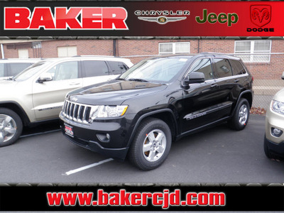 jeep grand cherokee 2011 black suv laredo gasoline 6 cylinders 4 wheel drive automatic with overdrive 08844