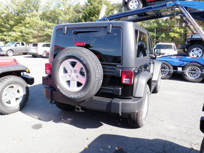 jeep wrangler 2011 black suv sport gasoline 6 cylinders 4 wheel drive 6 speed manual 08844