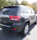 jeep grand cherokee 2011 dk  gray suv limited gasoline 8 cylinders 4 wheel drive automatic with overdrive 08844