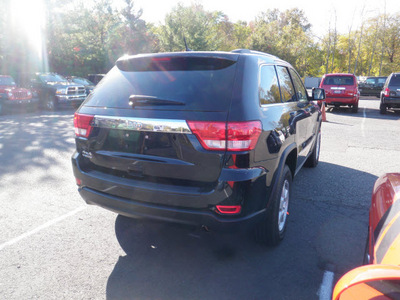 jeep grand cherokee 2011 blue suv laredo gasoline 6 cylinders 4 wheel drive automatic with overdrive 08844