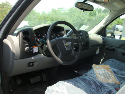 chevrolet silverado 3500 2010 white contractor dump gasoline 8 cylinders 2 wheel drive automatic 07712