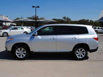 toyota highlander 2011 silver suv gasoline 6 cylinders front wheel drive automatic 76087