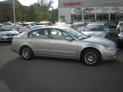 nissan altima 2003 silver sedan se gasoline 6 cylinders dohc front wheel drive automatic 13502