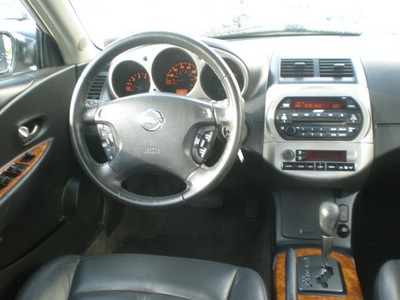 nissan altima 2003 silver sedan se gasoline 6 cylinders dohc front wheel drive automatic 13502