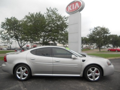 pontiac grand prix 2008 silver sedan gasoline 8 cylinders front wheel drive shiftable automatic 43228