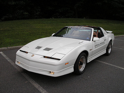 pontiac firebird 1989 white coupe trans am gasoline 6 cylinders rear wheel drive automatic 07054