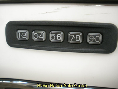mercury grand marquis 2010 white sedan ls flex fuel 8 cylinders rear wheel drive automatic 14304