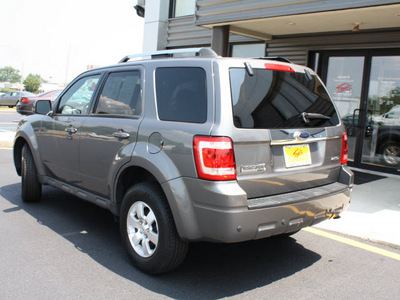 ford escape 2009 gray suv limited gasoline 4 cylinders 4 wheel drive automatic with overdrive 07735