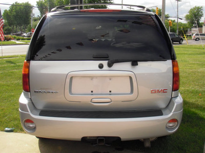 gmc envoy 2007 silver suv slt gasoline 6 cylinders 4 wheel drive automatic with overdrive 07702