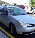 ford focus 2010 silver sedan se gasoline 4 cylinders front wheel drive automatic with overdrive 07735