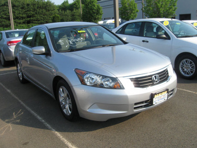 honda accord 2008 silver sedan lx p gasoline 4 cylinders front wheel drive automatic with overdrive 08902