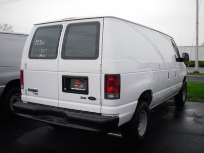 ford econoline cargo 2011 oxford white van e 250 flex fuel 8 cylinders rear wheel drive automatic with overdrive 07735