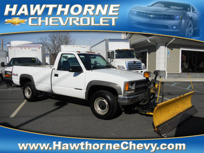 chevrolet c k 2500 series 1995 white gasoline 8 cylinders 4 wheel drive automatic 07507
