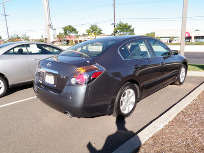 nissan altima 2008 dk  gray sedan s gasoline 4 cylinders front wheel drive automatic with overdrive 08902