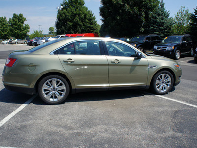 ford taurus 2012 beige sedan limited gasoline 6 cylinders front wheel drive 6 speed automatic 46168