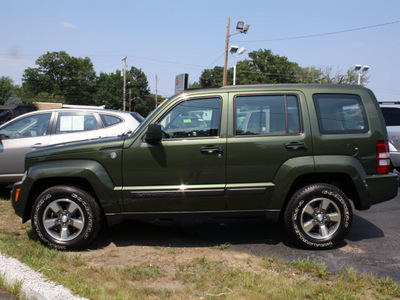 jeep liberty 2008 green suv sport gasoline 6 cylinders 4 wheel drive automatic 07730