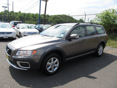 volvo xc70 2009 gray suv 3 2 gasoline 6 cylinders all whee drive 6 speed automatic 07060
