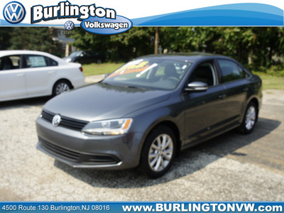 volkswagen jetta 2012 gray sedan se gasoline 5 cylinders front wheel drive 6 speed automatic 08016