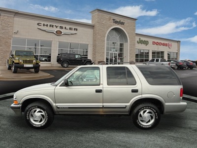 chevrolet blazer 2001 gray suv gasoline 6 cylinders 4 wheel drive automatic 60915