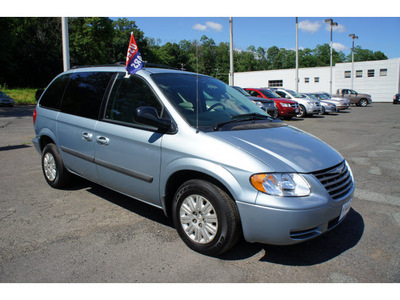 chrysler town and country 2006 blue van gasoline 6 cylinders front wheel drive automatic 08812