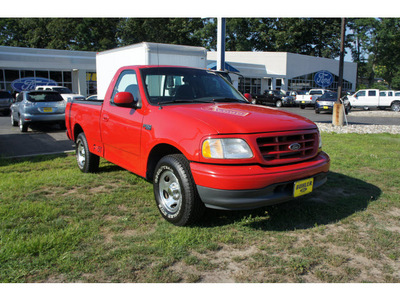 ford f 150 2000 bright red pickup truck xl gasoline v6 rear wheel drive 5 speed manual 07724