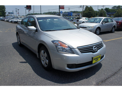 nissan altima 2008 silver sedan 2 5 s gasoline 4 cylinders front wheel drive automatic 07724